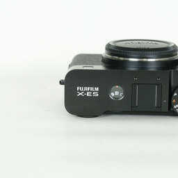 FUJIFILM X-E5