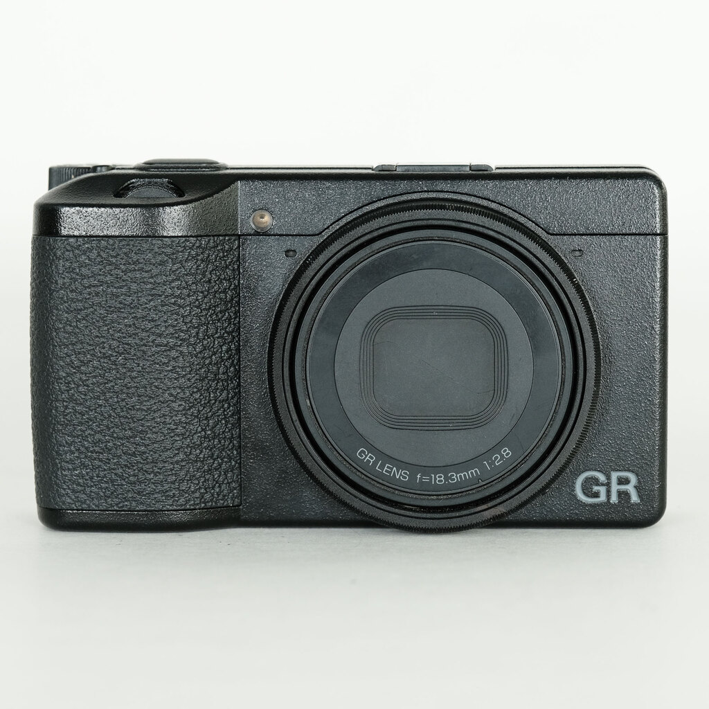 RICOH GR III