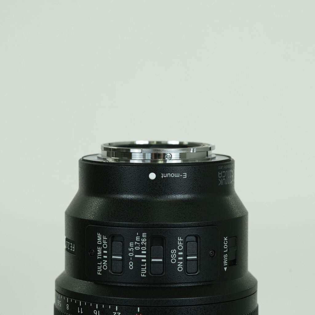 SONY FE 100mm F2.8 Macro GM OSS SEL100M28GM SONY FE 100mm F2.8 Macro GM OSS SEL100M28GM