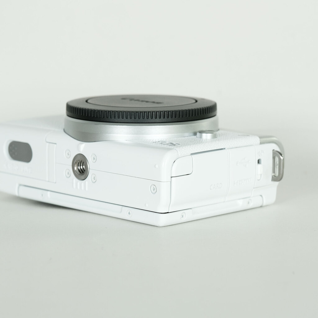 Canon EOS M200 ボディ ホワイト