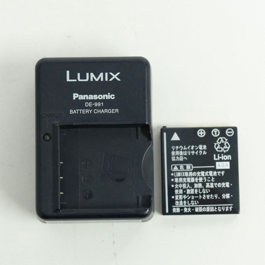 Panasonic DMC-FX7 シルキーシルバーの出品 | ONE SCENE（ワンシーン）