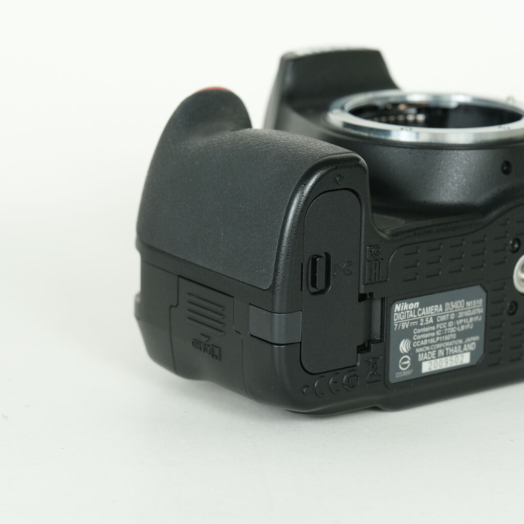 Nikon D3400