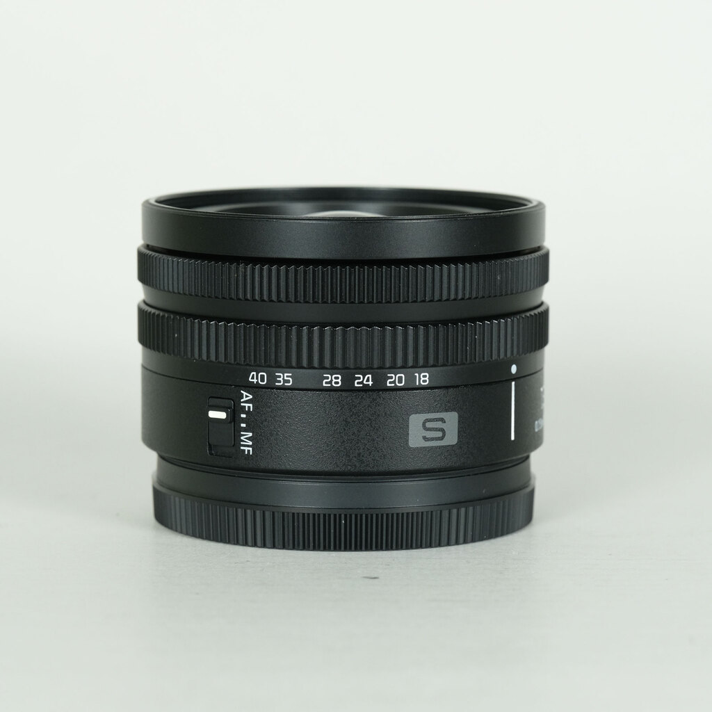 Panasonic LUMIX S 18-40mm F4.5-6.3