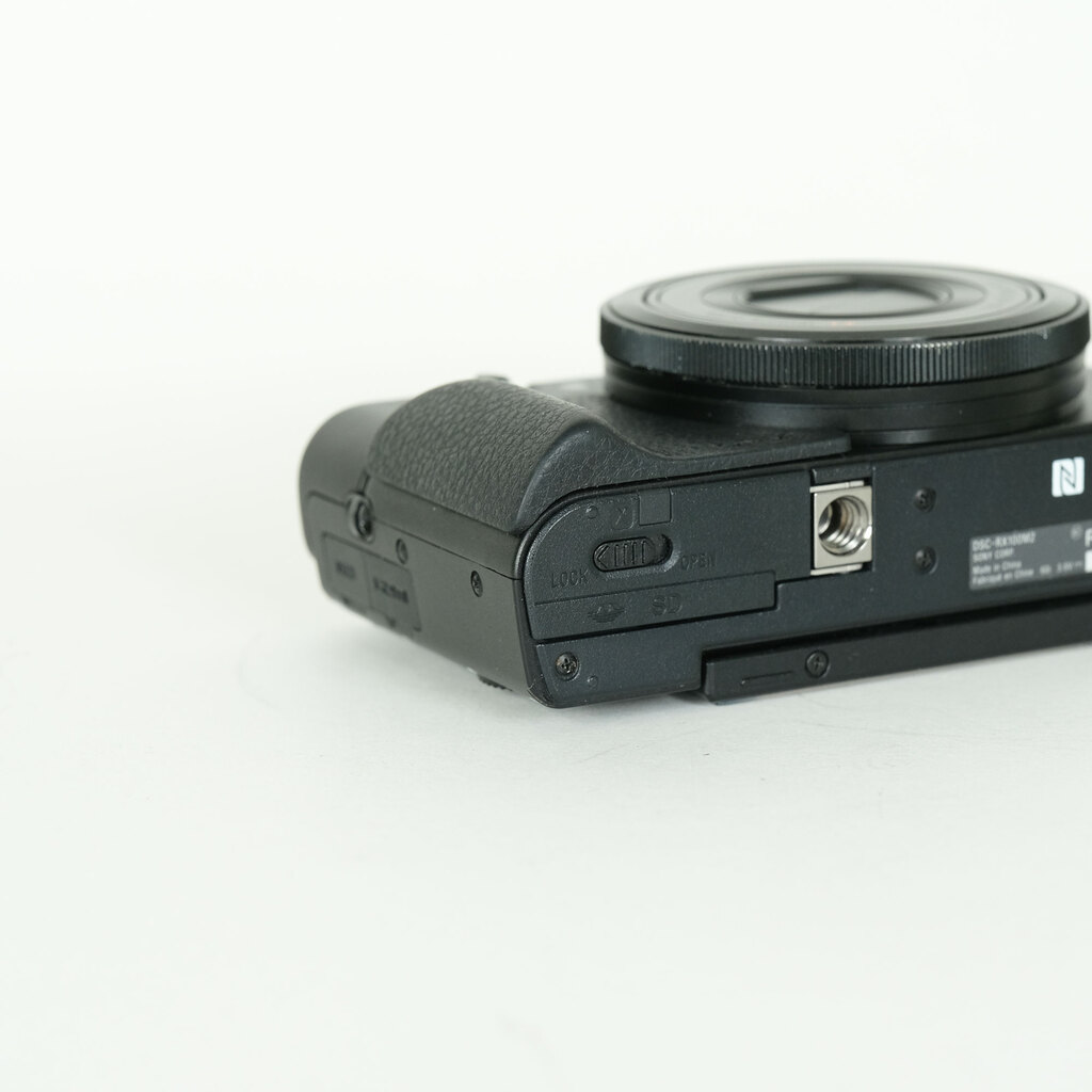 SONY Cyber-shot DSC-RX100M2