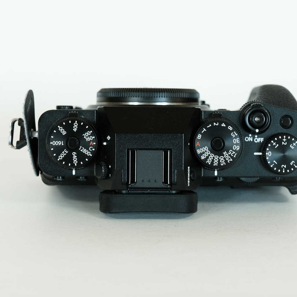 FUJIFILM X-T4 FUJIFILM X-T4