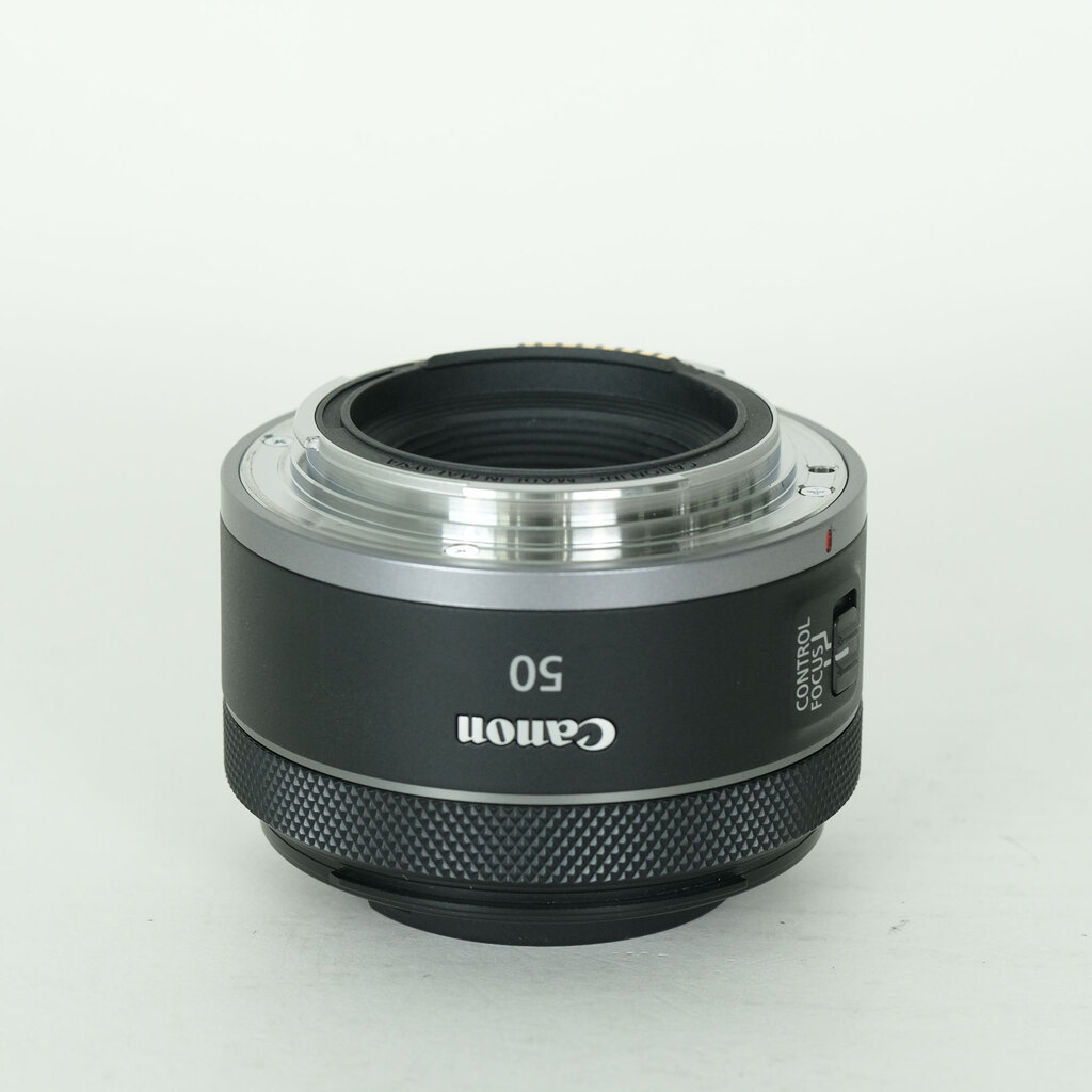 Canon RF50mm F1.8 STMの出品 | ONE SCENE（ワンシーン）