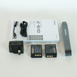 FUJIFILM X-S10