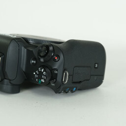 Canon EOS Kiss M2