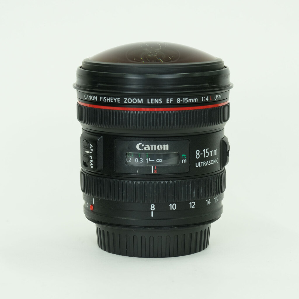 Canon EF8-15mm F4L フィッシュアイ USM Canon EF8-15mm F4L フィッシュアイ USM