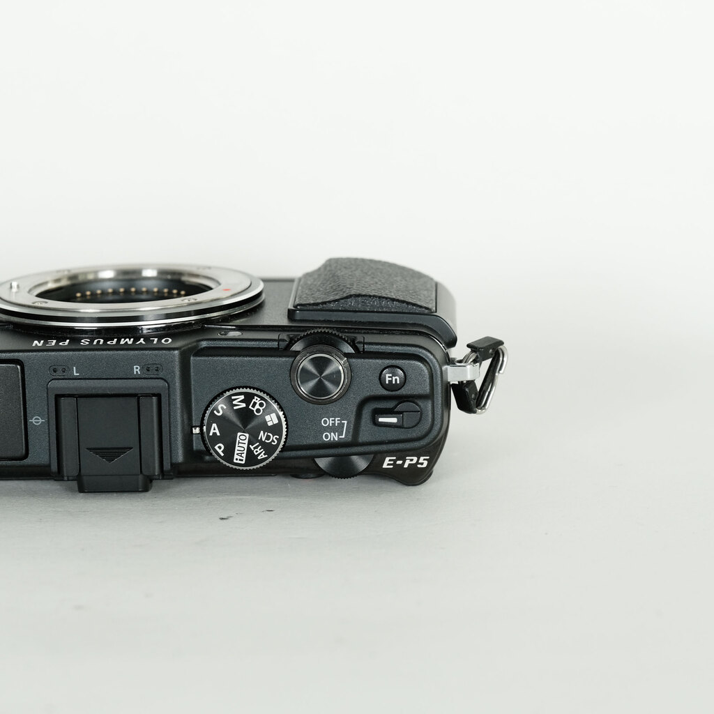 OLYMPUS PEN E-P5 ボディ ブラック