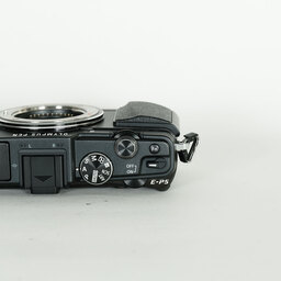 OLYMPUS PEN E-P5 ボディ ブラック