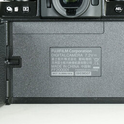 FUJIFILM X-S10