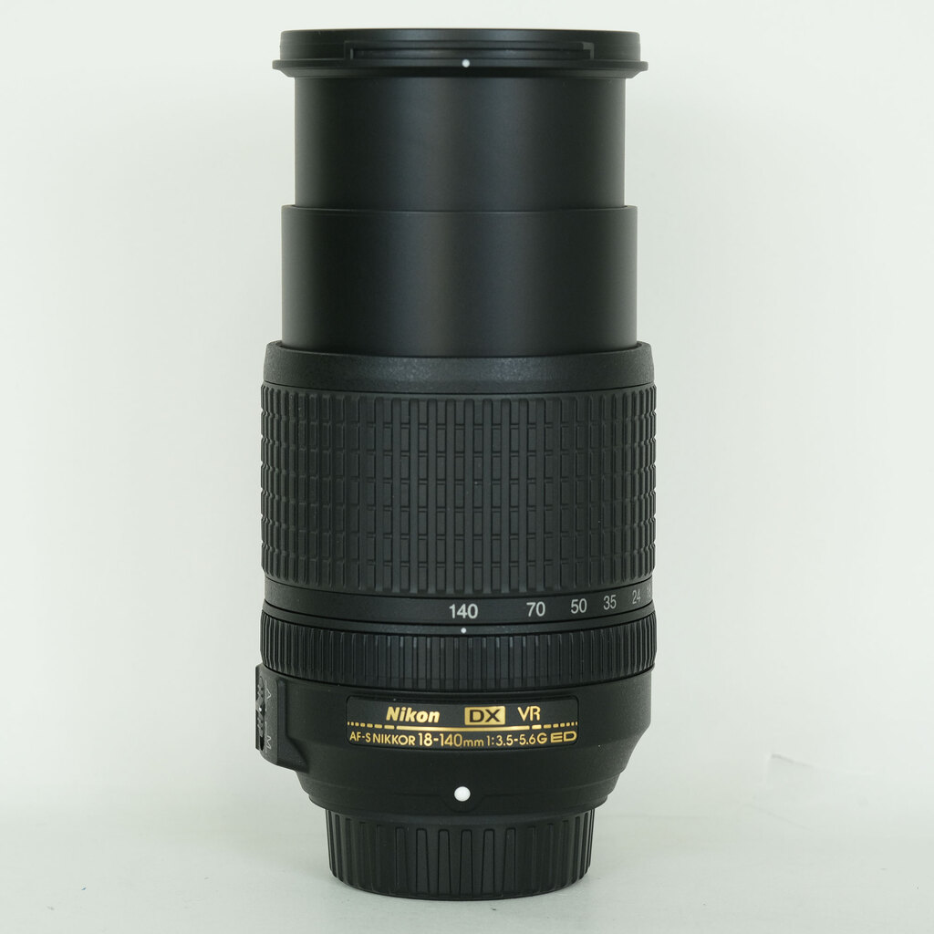 Nikon AF-S DX NIKKOR 18-140mm F3.5-5.6G ED VR Nikon AF-S DX NIKKOR 18-140mm F3.5-5.6G ED VR