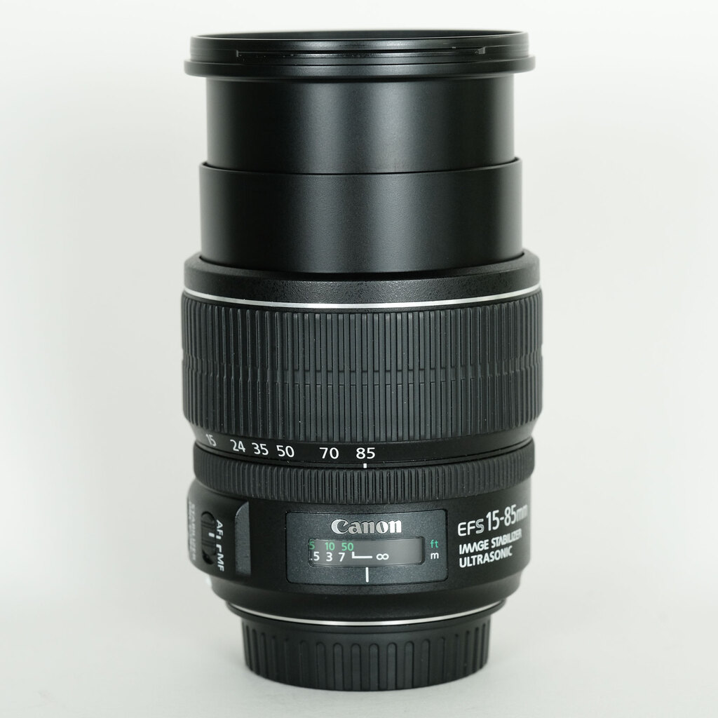 Canon EF-S15-85mm F3.5-5.6 IS USM