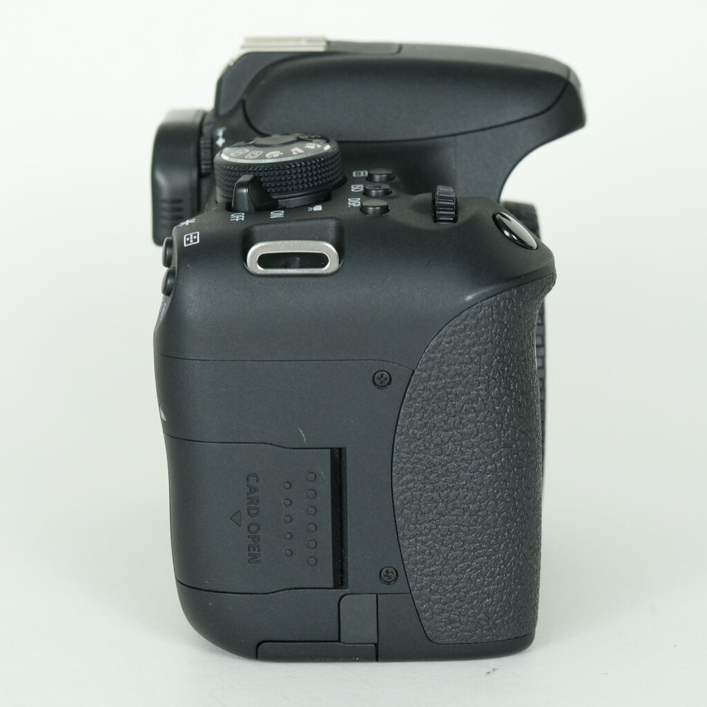 Canon EOS Kiss X8iの出品 | ONE SCENE（ワンシーン）