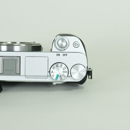 SONY α6400(ILCE-6400) SONY α6400(ILCE-6400)