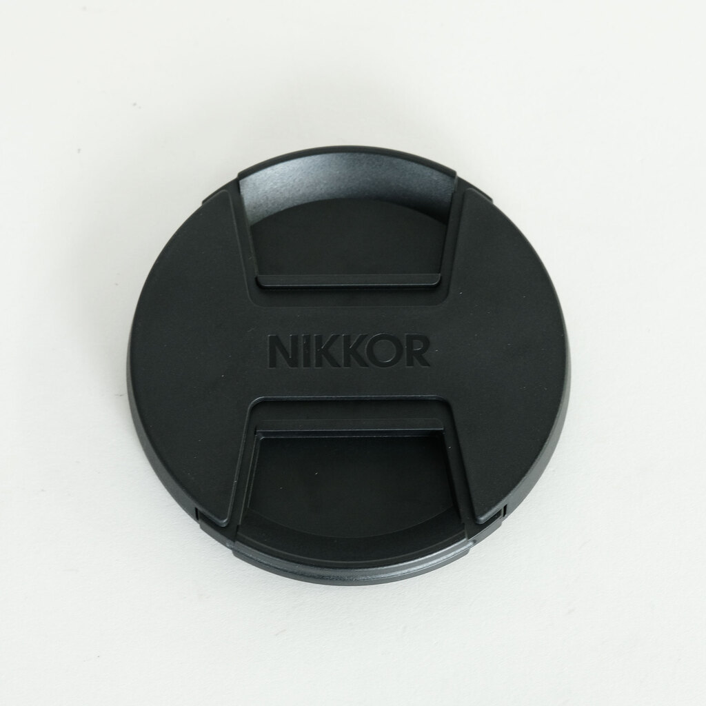 Nikon NIKKOR Z 135mm f/1.8 S Plena