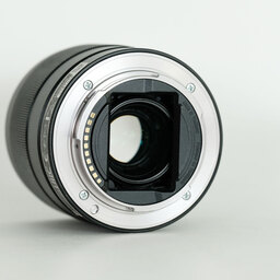 SONY FE 28mm F2 SEL28F20