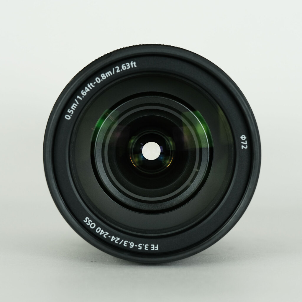 SONY FE 24-240mm F3.5-6.3 OSS SEL24240