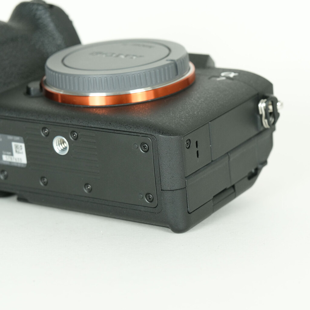 SONY α7 IV(ILCE-7M4) SONY α7 IV(ILCE-7M4)