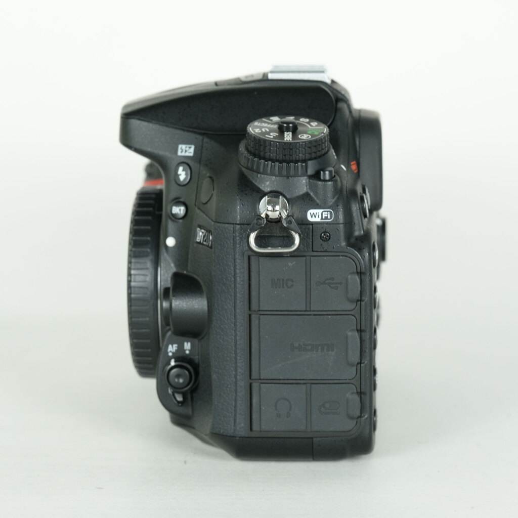 Nikon D7200