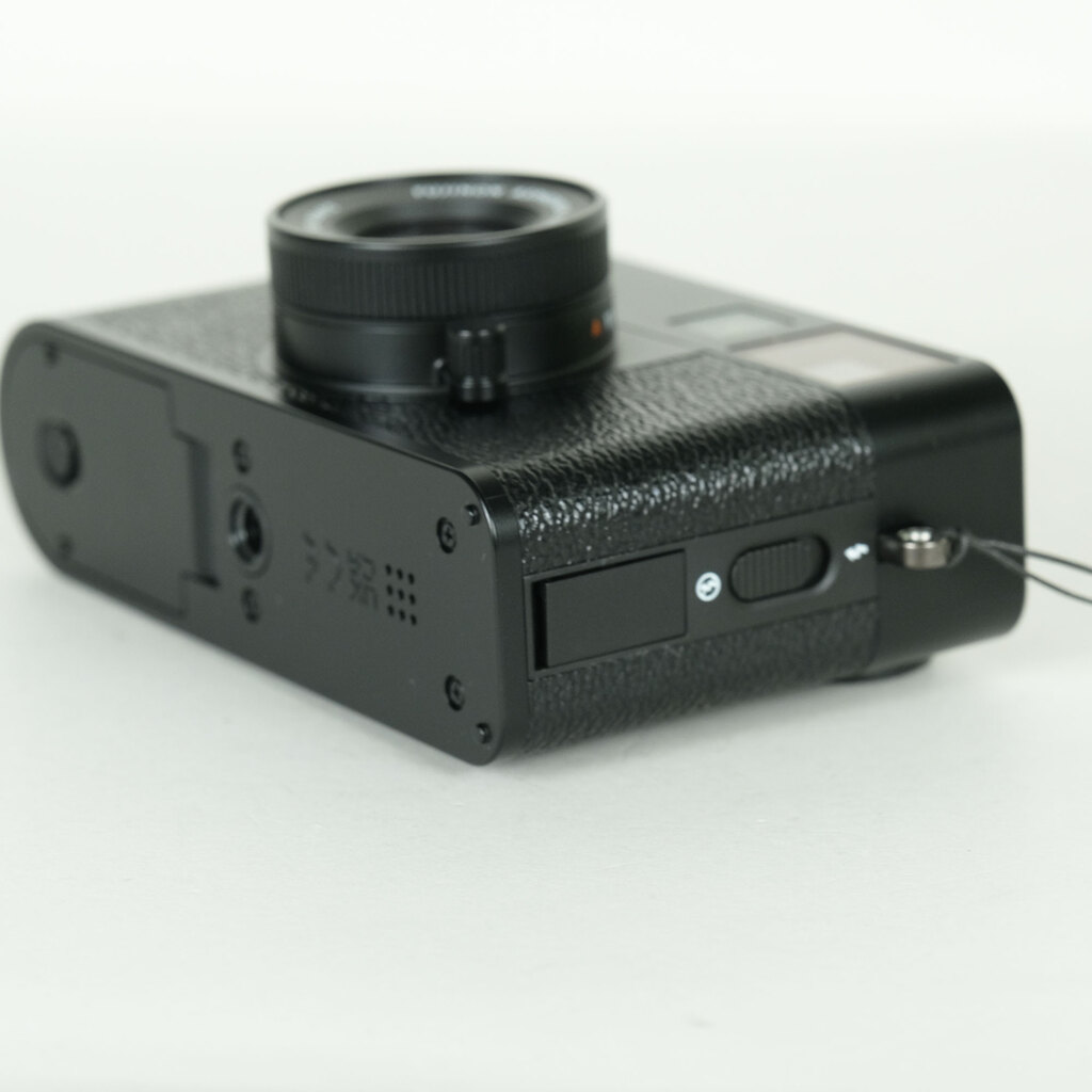 FUJIFILM X half X-HF1の出品 | ONE SCENE（ワンシーン）