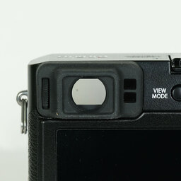 FUJIFILM X100F ブラック FUJIFILM X100F ブラック