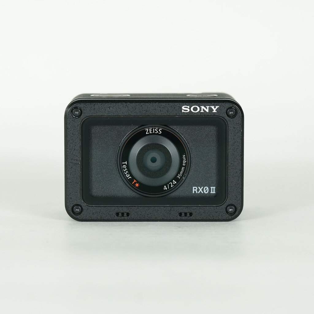 SONY Cyber-shot DSC-RX0M2の出品 | ONE SCENE（ワンシーン）