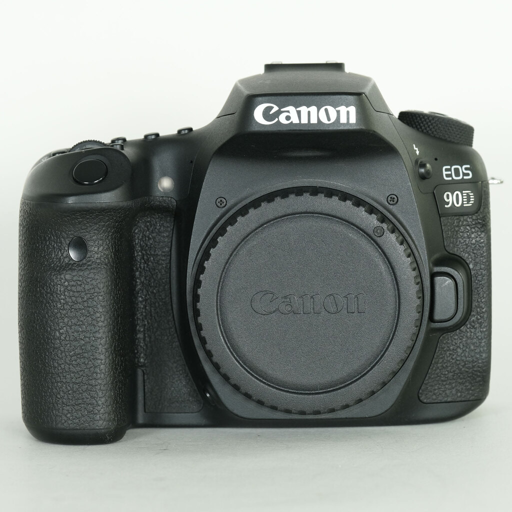 Canon EOS 90D