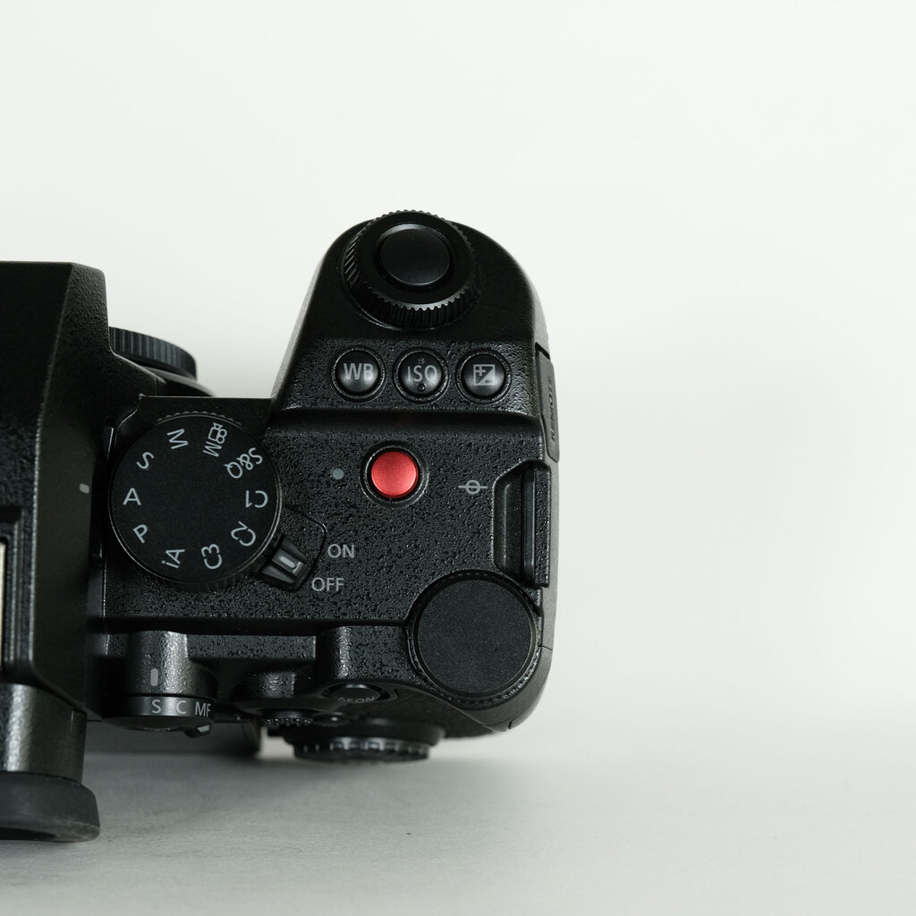 Panasonic LUMIX S5IIX ボディ DC-S5M2X ブラック Panasonic LUMIX S5IIX ボディ DC-S5M2X ブラック