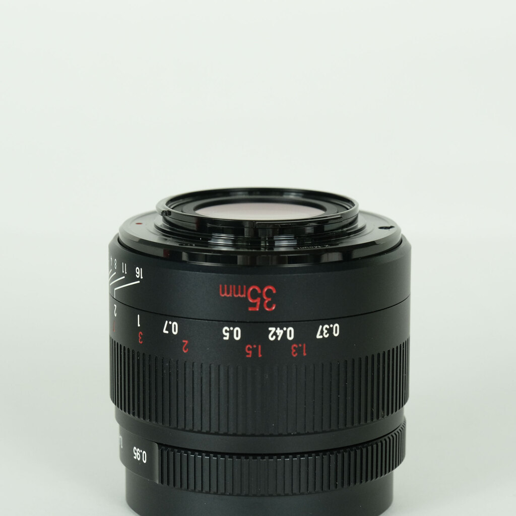 七工匠 7Artisans 35mm F0.95 (フジフイルムX用) ブラックの出品 | ONE