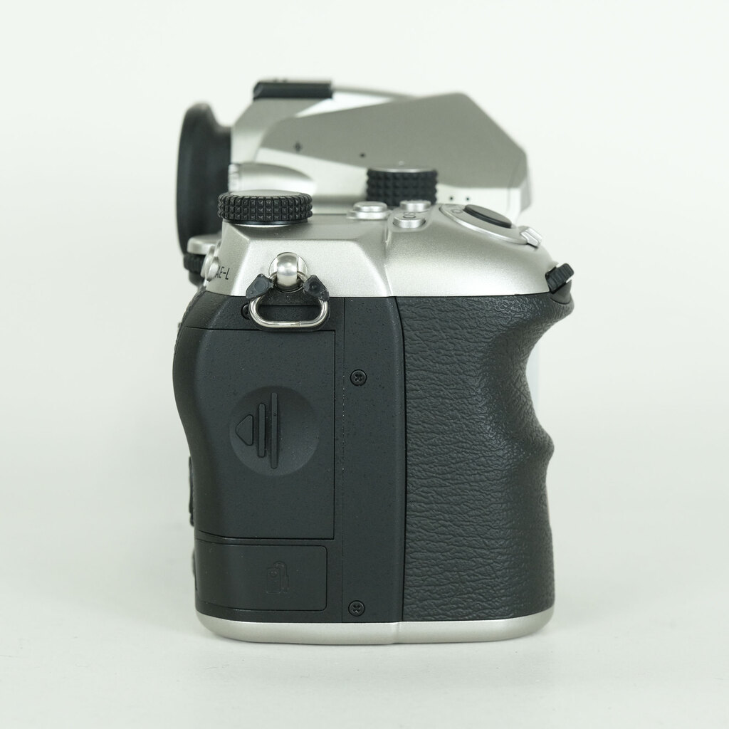 PENTAX K-3 Mark III ボディ シルバー PENTAX K-3 Mark III ボディ シルバー