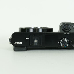 SONY α6000（ILCE-6000）