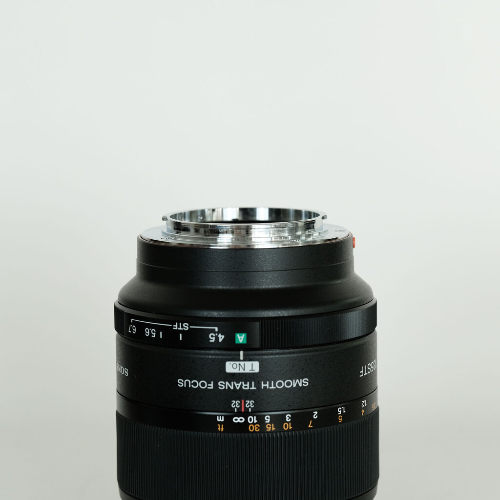 SONY 135mm F2.8 [T4.5] STF SAL135F28