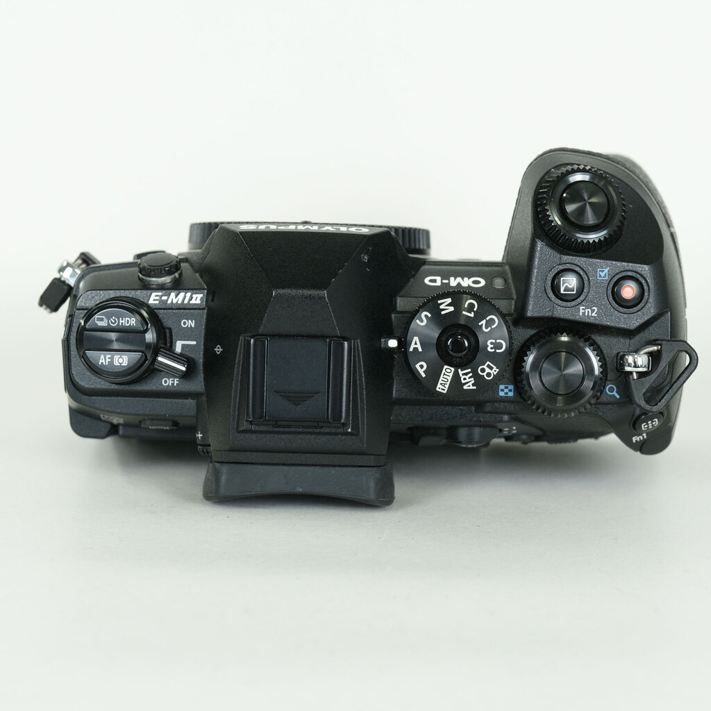 OLYMPUS OM-D E-M1 Mark II OLYMPUS OM-D E-M1 Mark II