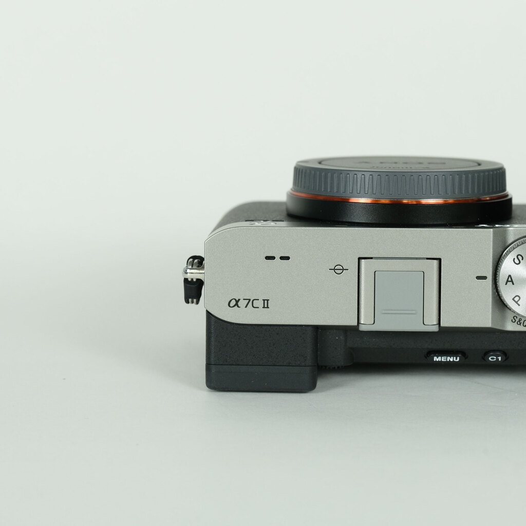 SONY α7C II（ILCE-7CM2）の出品 | ONE SCENE（ワンシーン）