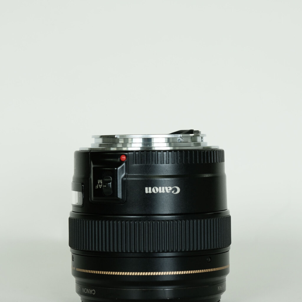 Canon EF100mm F2 USM Canon EF100mm F2 USM