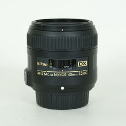 Nikon AF-S DX Micro NIKKOR 40mm f/2.8G