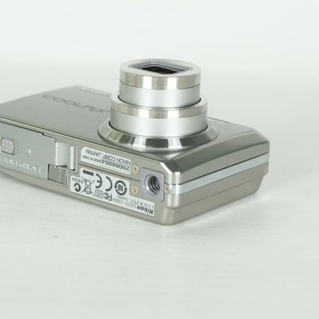 Nikon COOLPIX S600 チタンシルバーの出品 | ONE SCENE（ワンシーン）