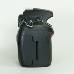 Nikon D300 ボディ