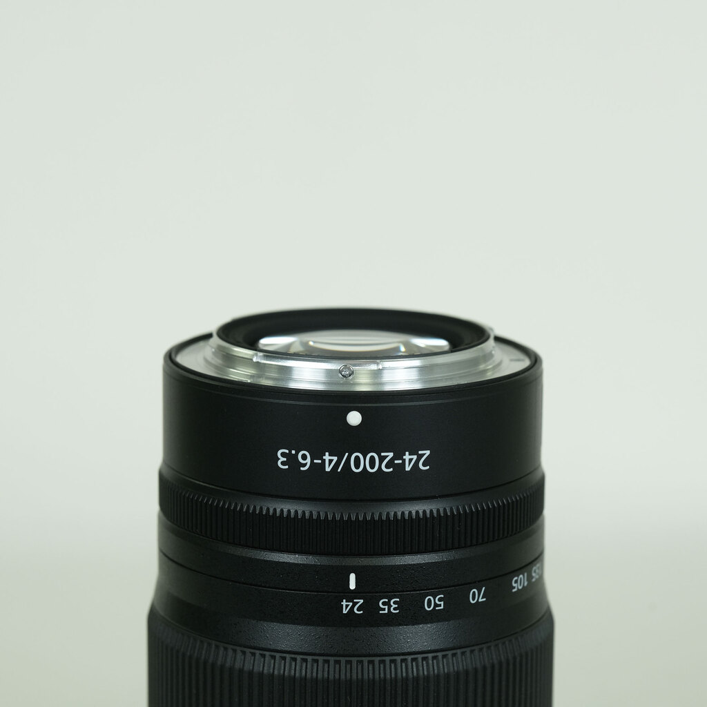 Nikon NIKKOR Z 24-200mm f/4-6.3 VR Nikon NIKKOR Z 24-200mm f/4-6.3 VR