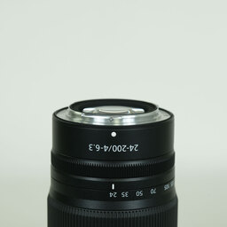 Nikon NIKKOR Z 24-200mm f/4-6.3 VR Nikon NIKKOR Z 24-200mm f/4-6.3 VR