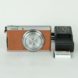 FUJIFILM XF1 ブラウン FUJIFILM XF1 ブラウン