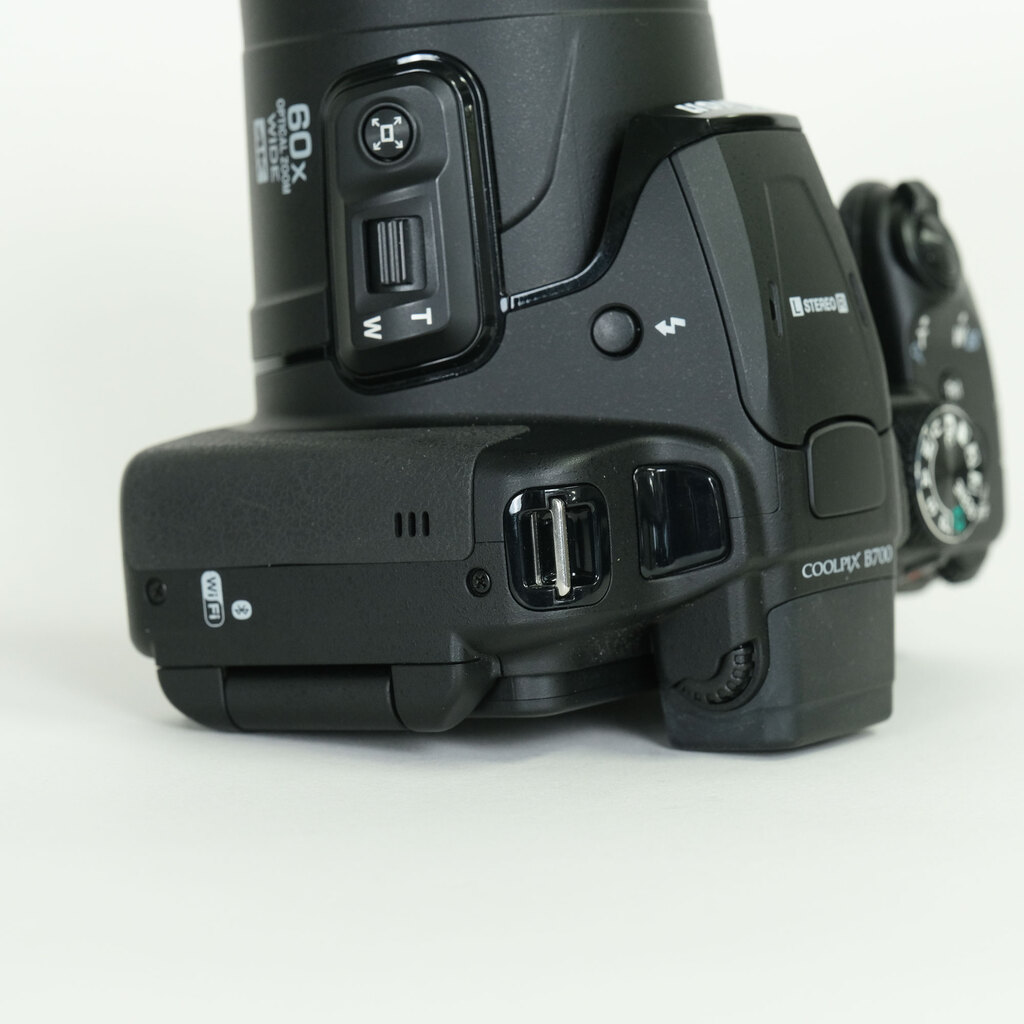 Nikon COOLPIX B700 ブラック Nikon COOLPIX B700 ブラック