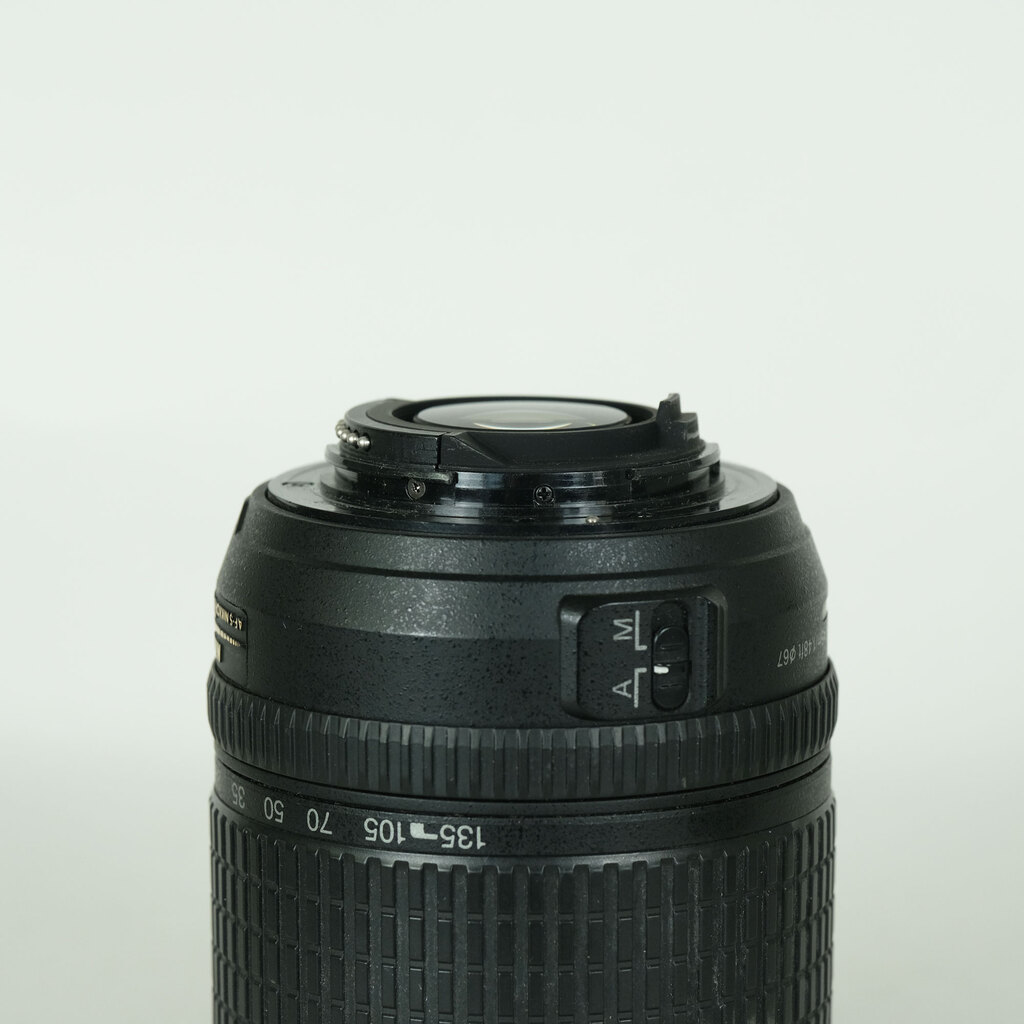 Nikon AF-S DX ED 18-135mm F3.5-5.6 G(IF)