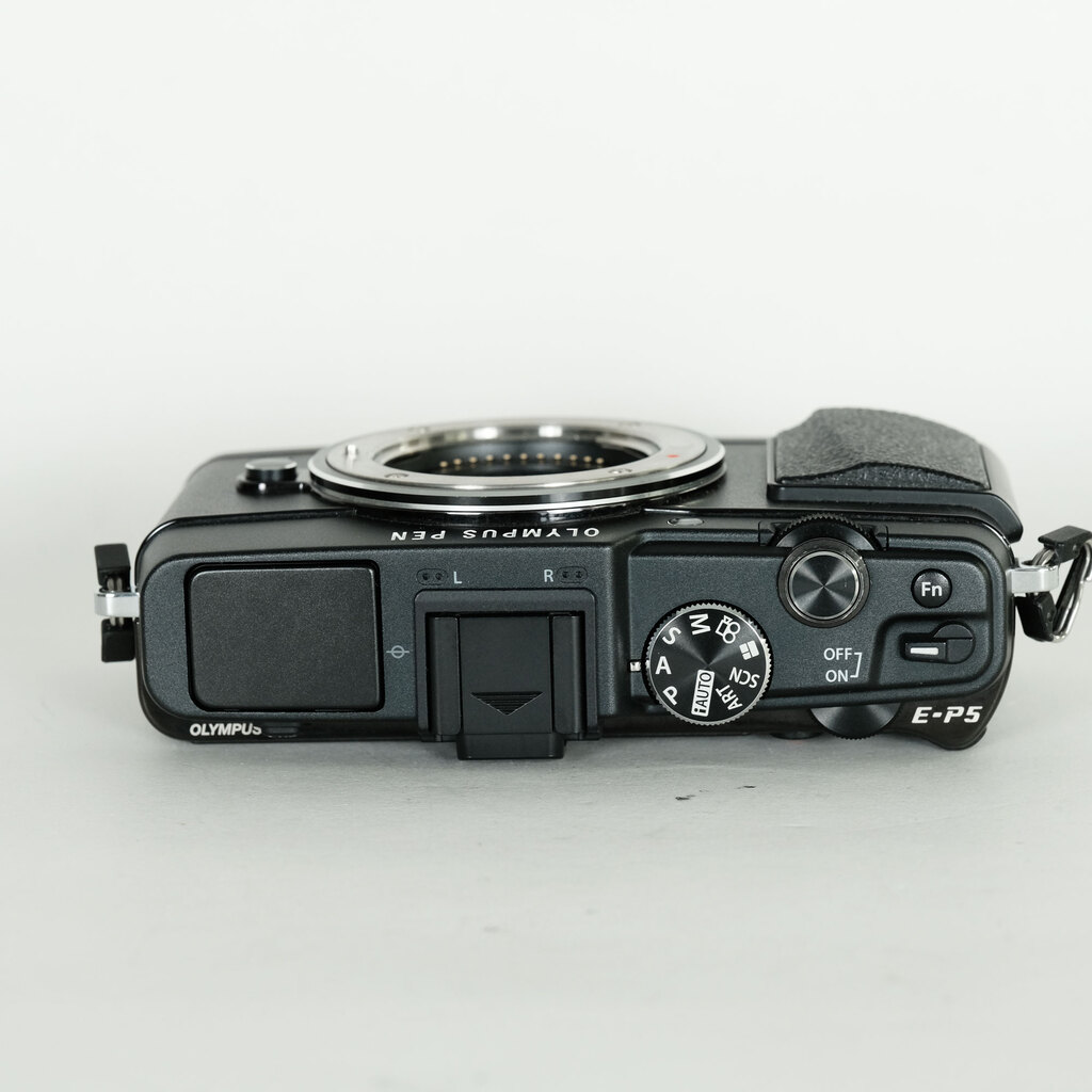OLYMPUS PEN E-P5 ボディ ブラック