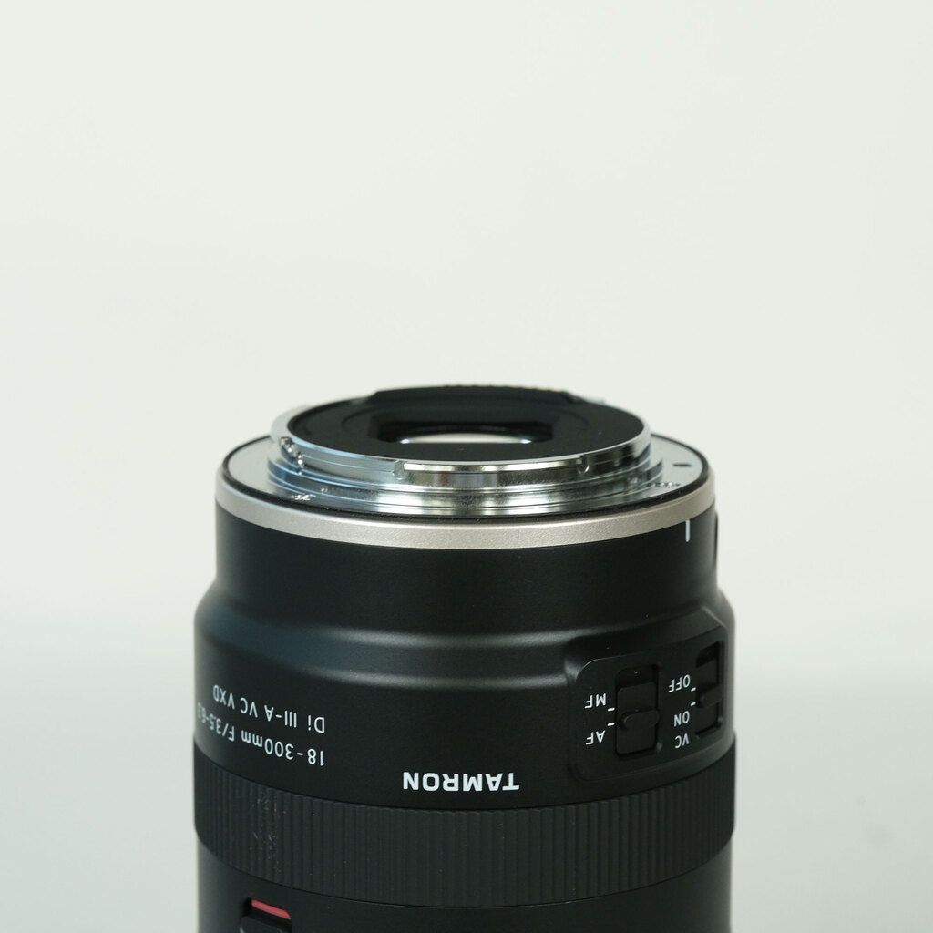 TAMRON 18-300mm F/3.5-6.3 Di III-A VC VXD (Model B061) [キヤノンRF