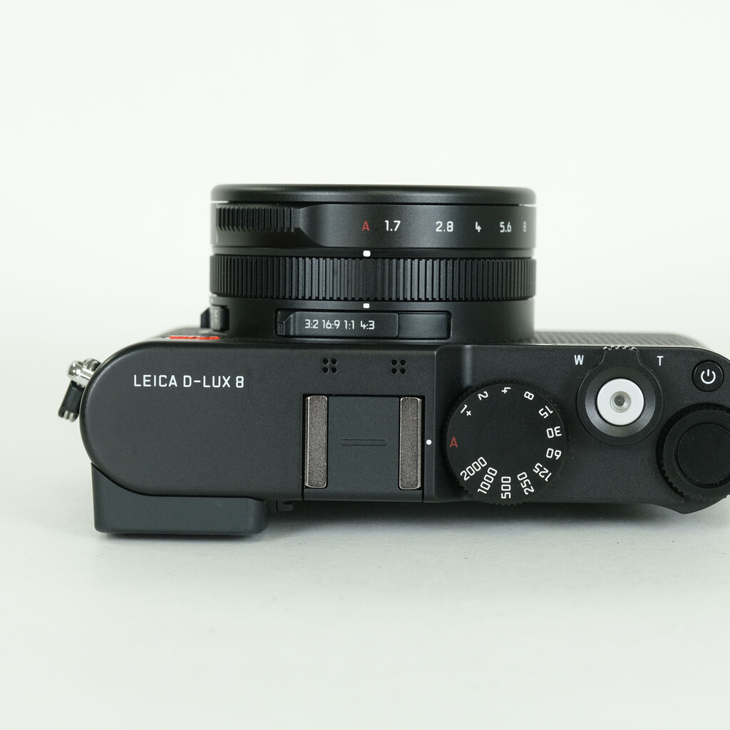Leica D-LUX8