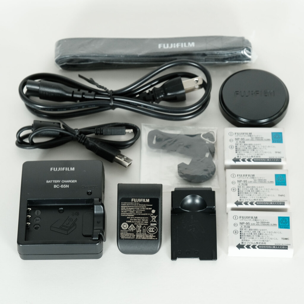 FUJIFILM X70 ブラック