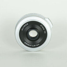 Voigtlander ULTRON 27mm F2 X-mount(フジフイルムX用) シルバー Voigtlander ULTRON 27mm F2 X-mount(フジフイルムX用) シルバー
